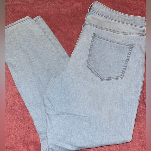 SIZE 16 SUPER SKINNY JEANS - Picture 3 of 4